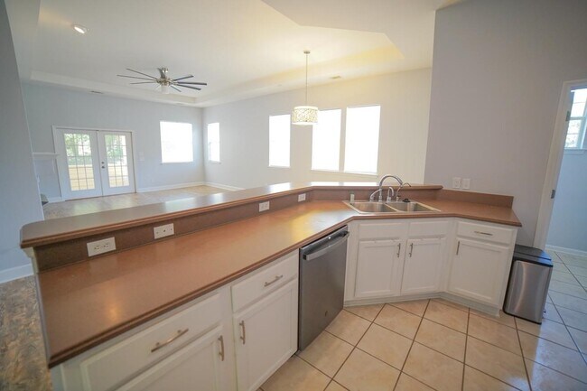 Foto del edificio - 5569 Hampton Hill Cir