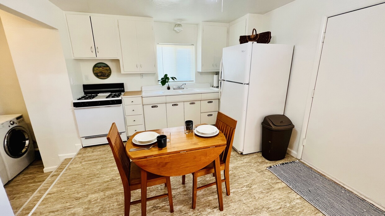 Foto principal - 517-6 W Mahoney St