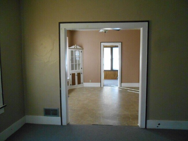 Foto del edificio - 414 N Poplar St