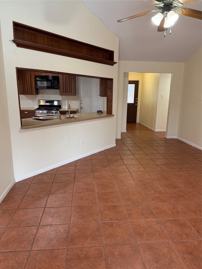 Foto del edificio - 2314 Clear Ridge Dr