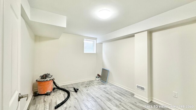 Building Photo - 643 Fleetwood Dr