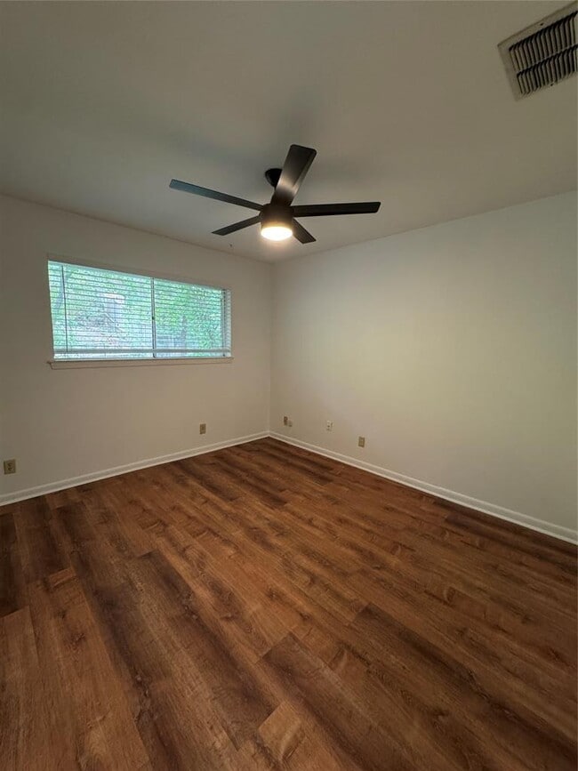 Building Photo - 3007 Matador Dr