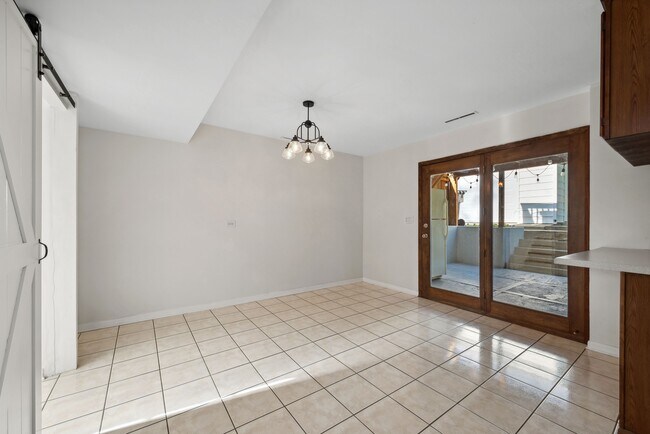 Building Photo - 306 Westmoreland Dr