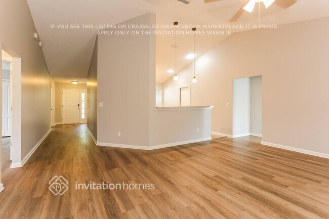 Foto del edificio - 14079 Crestwick Dr W