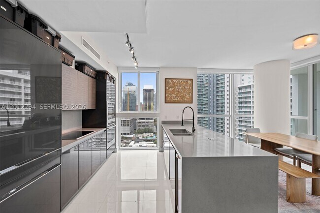 Building Photo - 1080 Brickell Ave