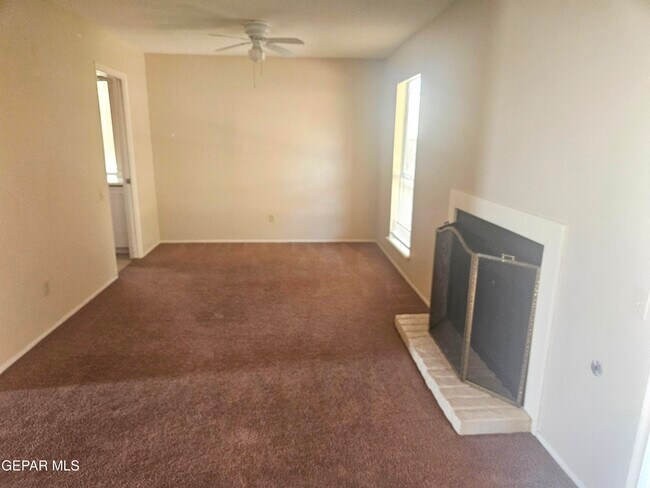 Building Photo - 406 Verde Mar Pl