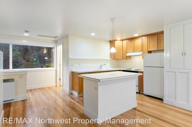 Building Photo - 1 br, 1 bath House - 1221 A Bing St NW