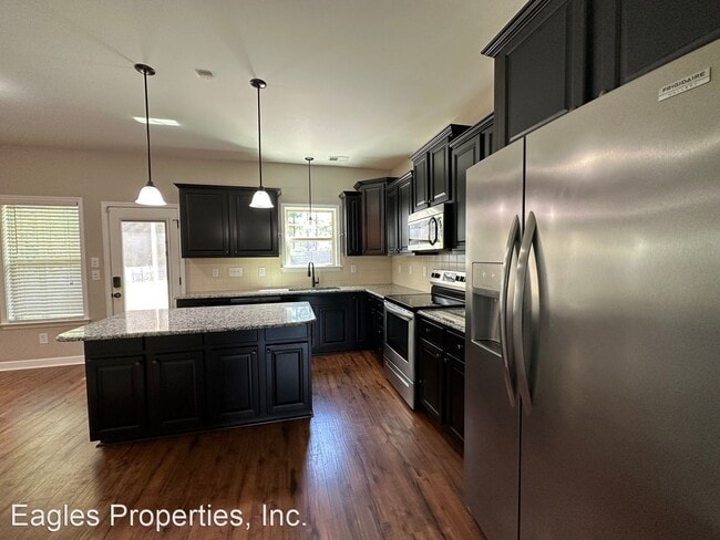 Building Photo - 4 br, 2.5 bath House - 104 Stafford Dr