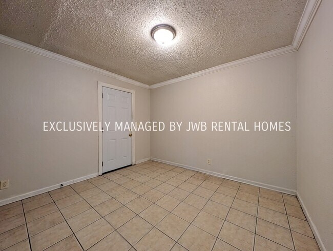 Foto del edificio - 1524 W 21st St