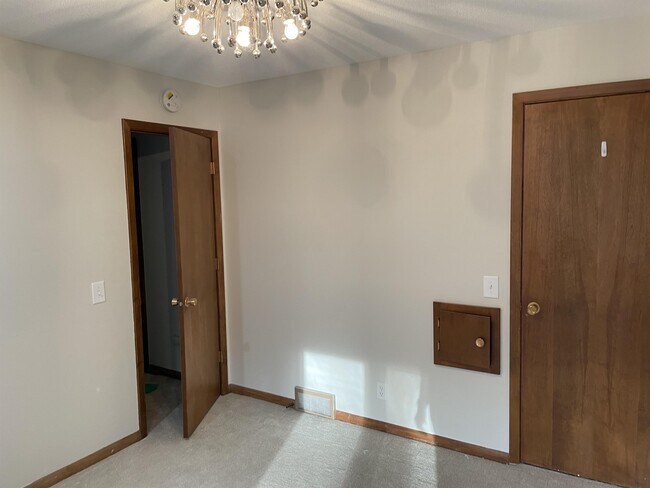 Building Photo - 8 Sand Piper Ln