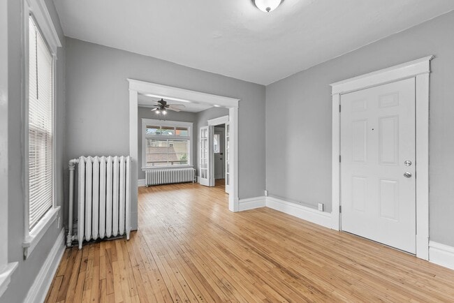Building Photo - 211 Grotto St N
