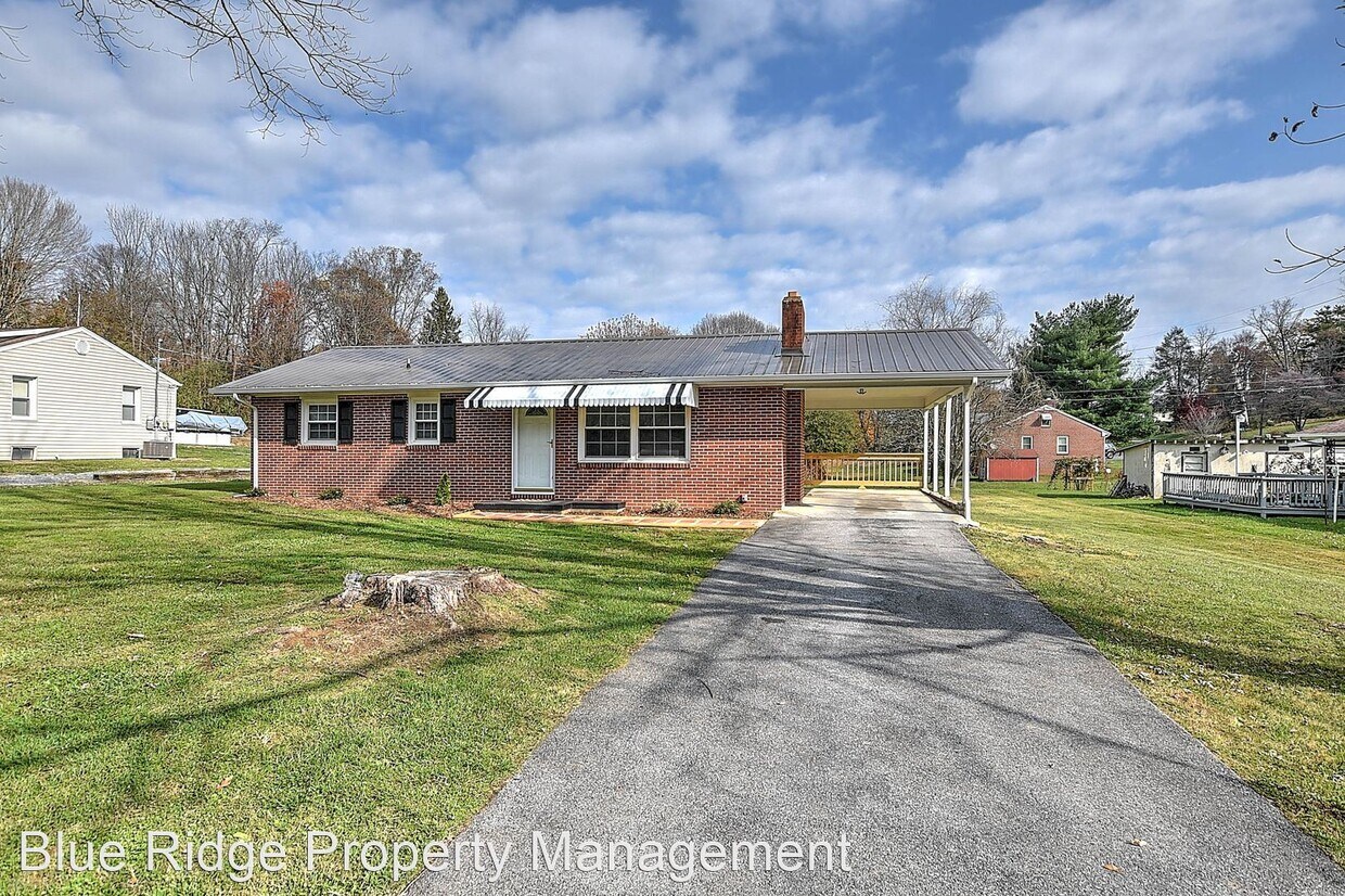 2 br, 1 bath House 114 Blackburn Drive House for Rent in Bristol