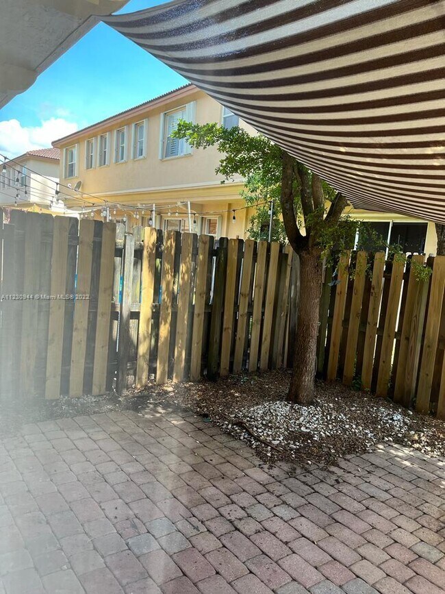 Foto del edificio - 12855 SW 135th Terrace
