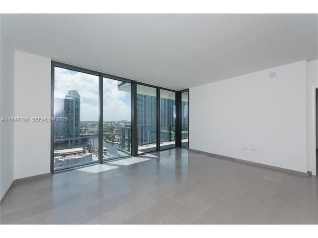 Foto del edificio - 68 SE 6th St