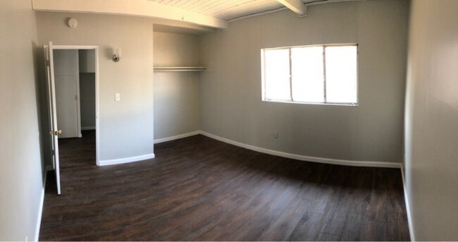 Building Photo - 4300 Z St