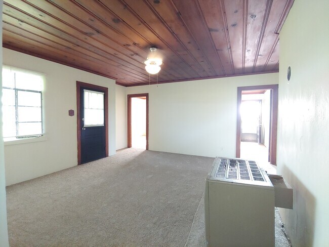 Foto del edificio - 435 Hood Swamp Rd