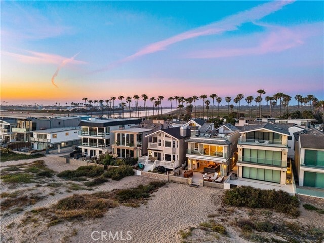 Foto del edificio - 7304 W Oceanfront