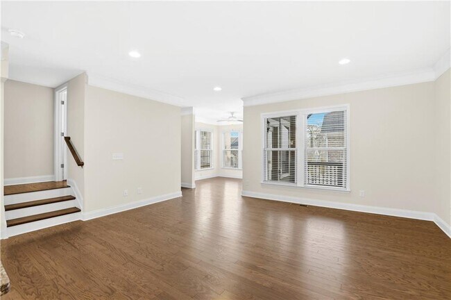 Building Photo - 1940 Discovery Park Ln