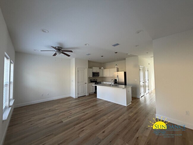 Foto del edificio - Brand-New 3 Bedroom Townhome in Fort Walton Beach!