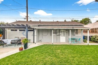 Building Photo - 1113 N Sparks St