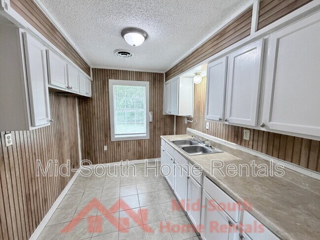 Foto del edificio - 474 Brockwood Cove