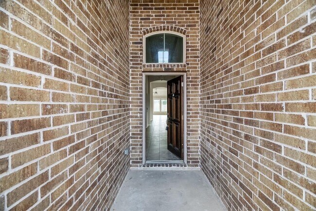 Foto del edificio - 18543 Gardens End Ln