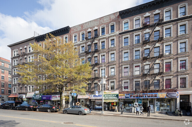 Building Photo - 1989 Amsterdam Ave