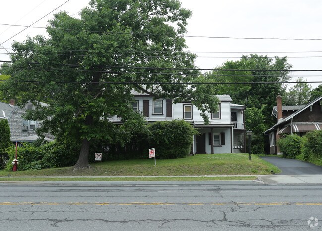 Building Photo - 1245 Western Ave
