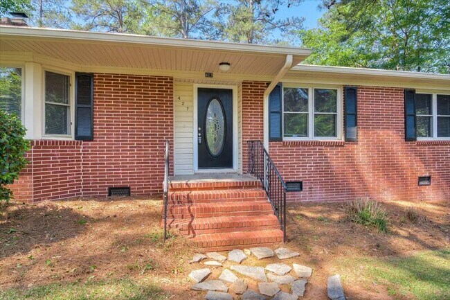 Foto del edificio - 427 Ashland Dr