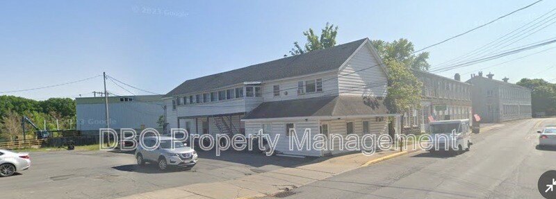Primary Photo - 734 Hudson Avenue - 4