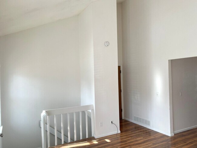 Foto del edificio - Newly updated home for rent in Seven Hills Neighborhood