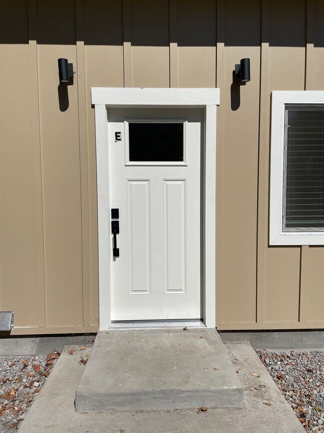 Foto del edificio - 12-768