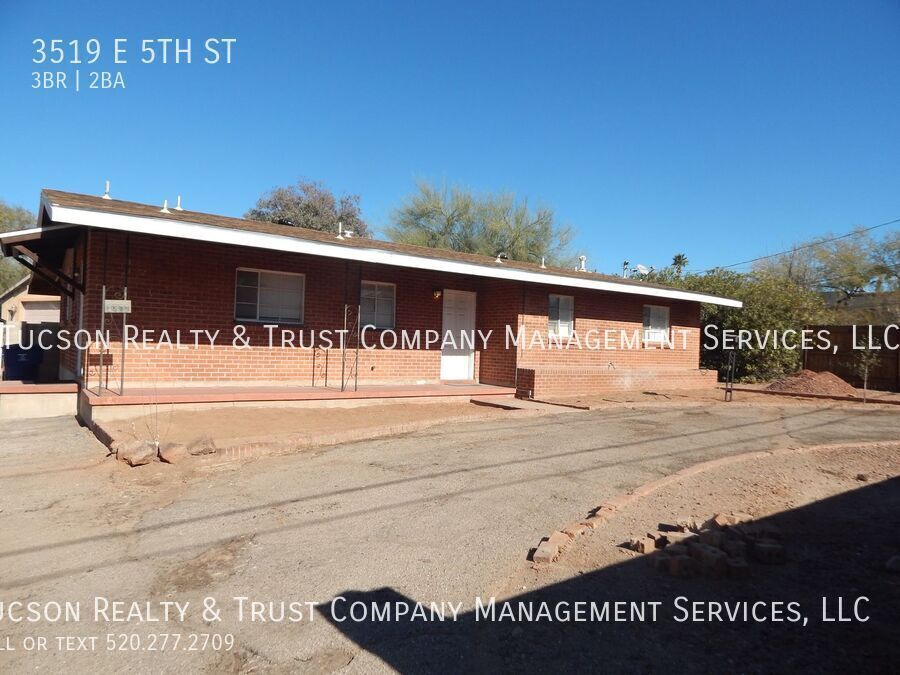 Foto principal - In the heart of Tucson, your new home awaits,