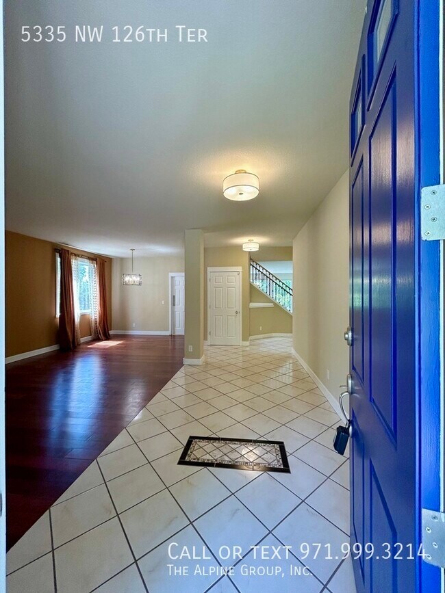 Foto del edificio - 5335 NW 126th Terrace