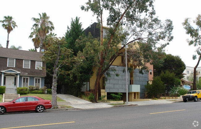 Building Photo - 434 S Westmoreland Ave