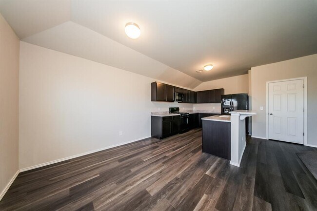 Building Photo - 5211 Mac Rd