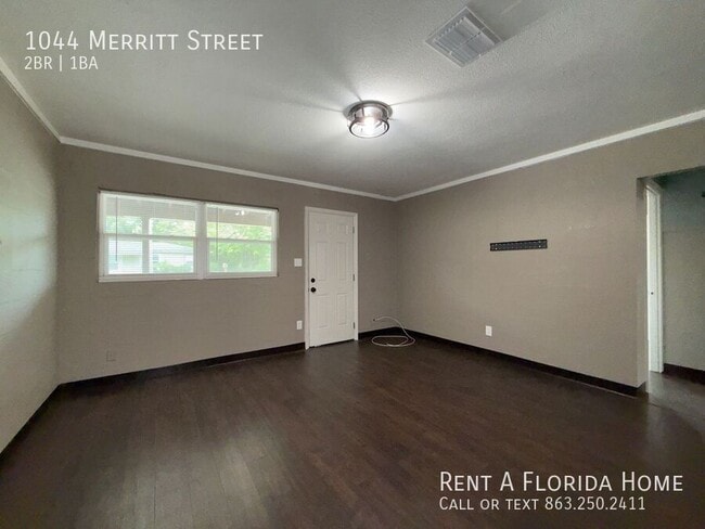 Building Photo - 1044 Merritt St