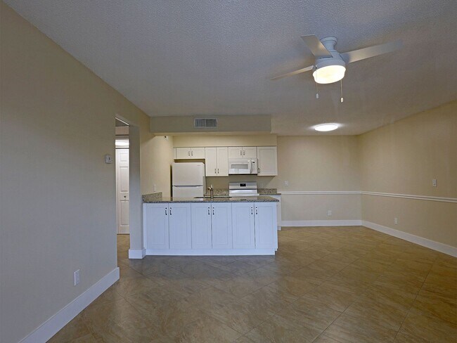 Building Photo - Mystic Gardens 5327-2715