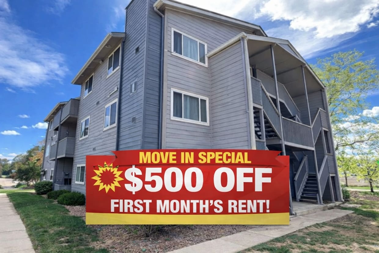 Photo - 8100 West Quincy Avenue