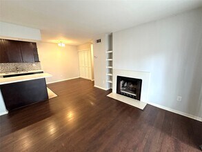 Building Photo - 2750 Holly Hall St