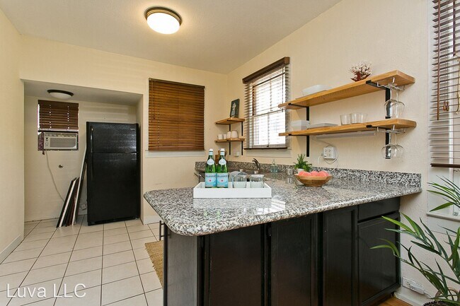 Building Photo - 2 br, 1 bath House - 1122E 2nd Ave