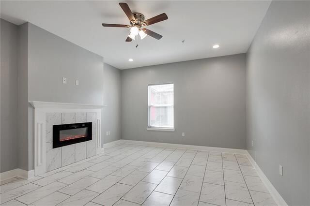 Foto del edificio - 55 Carriage Ln
