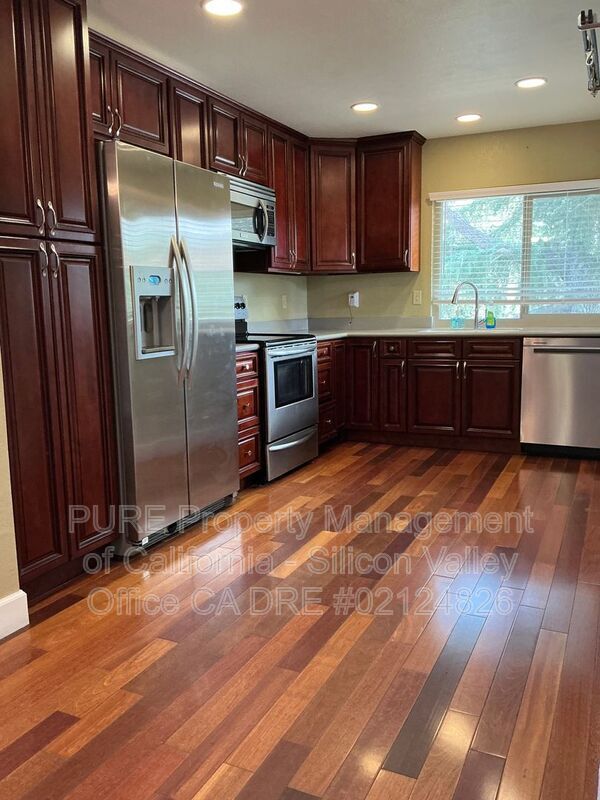 Foto del edificio - 5387 Colony Green Dr