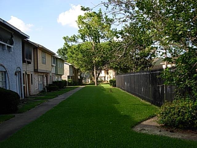 Building Photo - 7369 Chasewood Dr