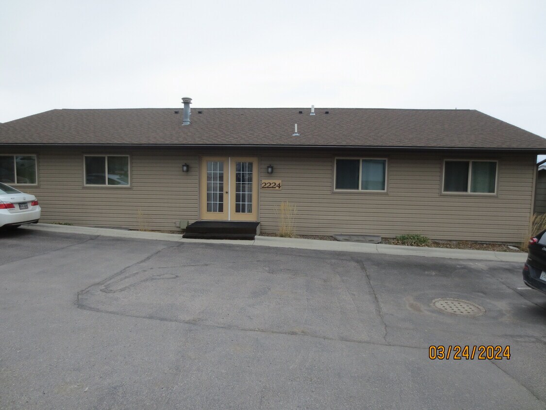 Foto del edificio - 2224 W Foothills Dr