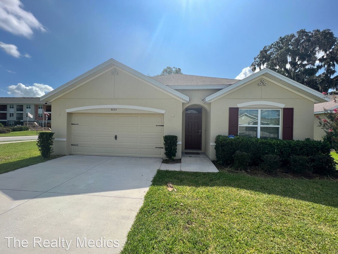 Foto principal - 4 br, 2 bath House - 9737 Pepper Tree Place