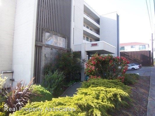 Foto del edificio - 5200 The Ave