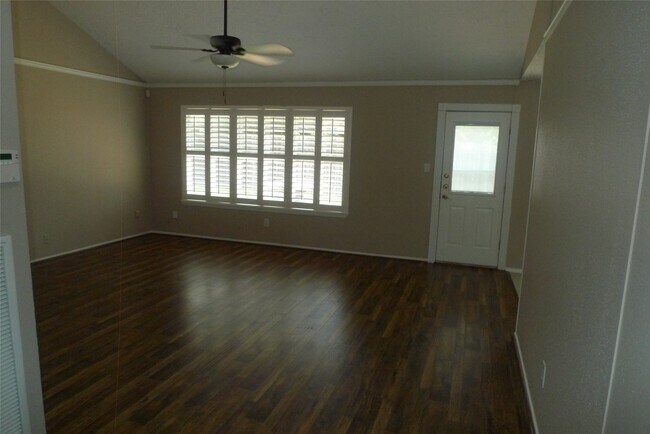 Building Photo - 14122 Bateau Dr