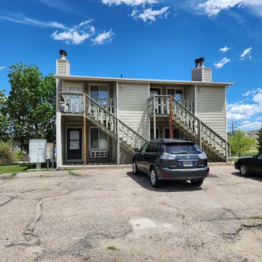 Primary Photo - 2341 S McKinley St