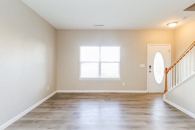 Building Photo - 1317 Bray Dr